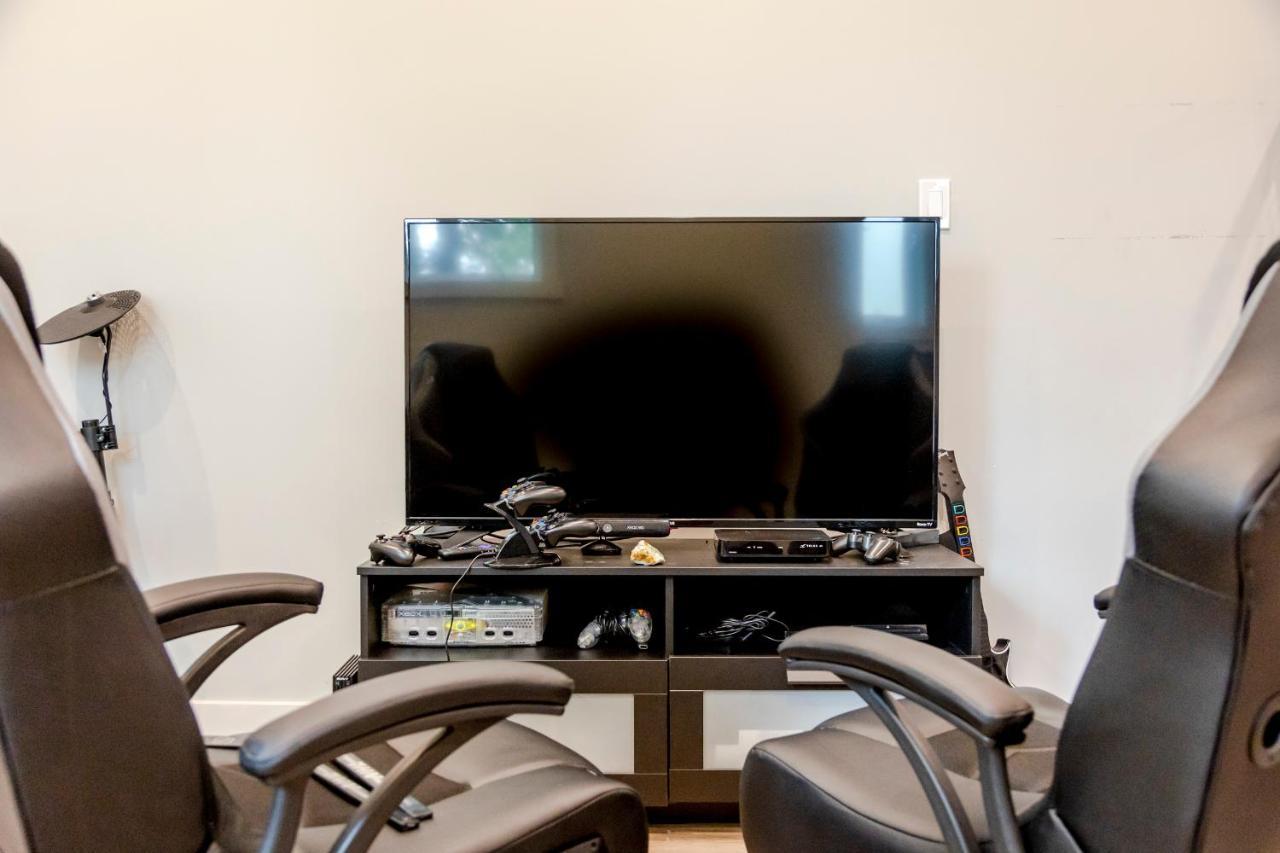Ski In Ski Out With Huge Game Room And Hot Tub Fernie Exteriér fotografie